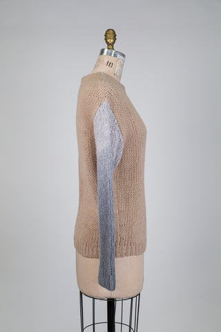 Chandail en tricot beige à manches ombrées (4-6-10)