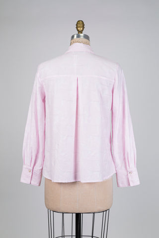 Pastel pink blouse in plant-based jacquard (6)