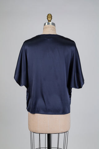 Blouse marine en soie à col bijouté (6)