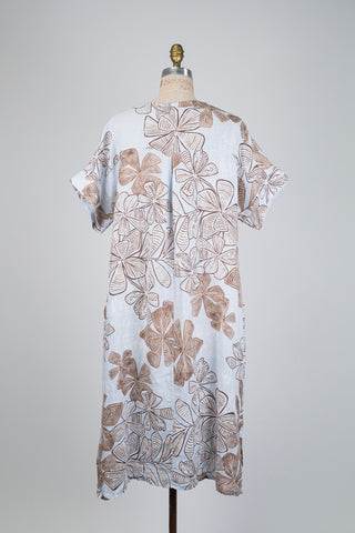 Robe bleue pâle à feuillage tropical (TU)