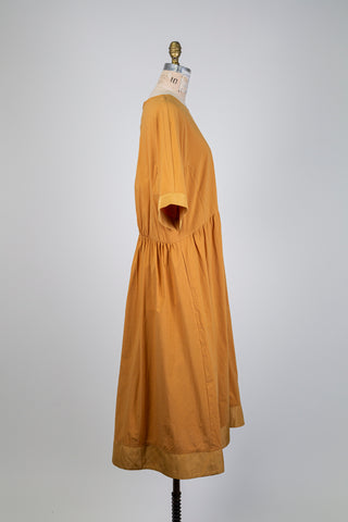Robe caramel en coton froissé (14/16)