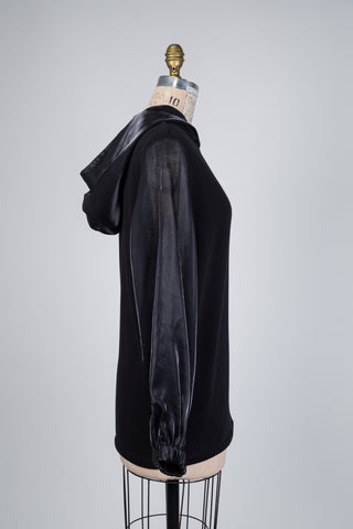 Black two-material hooded sweater (2+4)
