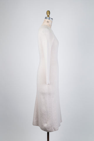 Robe chandail  beige en maille précieuse (4/6)