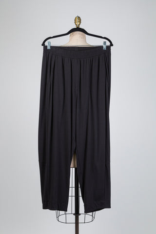 Black Balloon-Cut Jogger Pants (10/12)