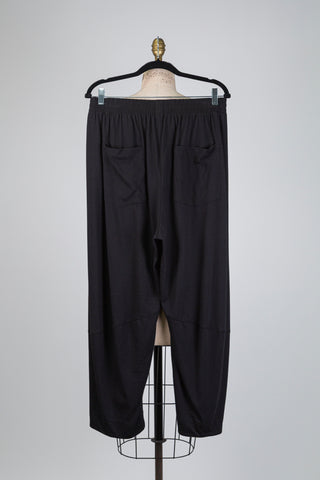 Black Balloon-Cut Jogger Pants (10/12)
