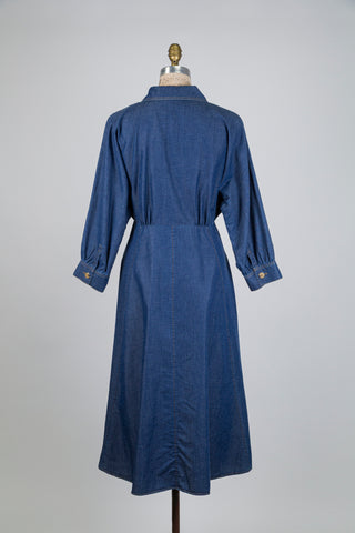 Robe chemisier cintrée en denim (8)