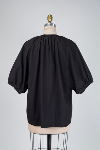 Black blouse with puff sleeves (S+)