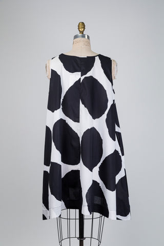 Robe trapèze à pois graphiques noirs (S+ et M+)