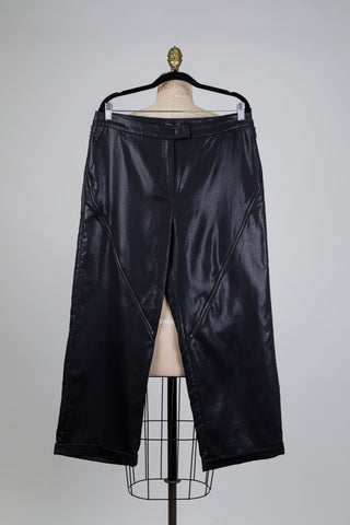 Metallic black trousers with decorative zippers (L)