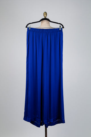 Royal blue satin-effect flowy trousers (8)