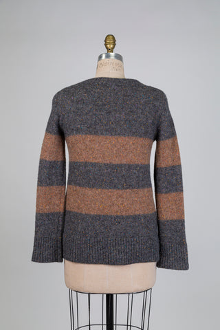 Sweater with grey and brown stripes (6)