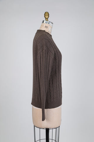 Chandail en tricot torsadé brun (XS à L)
