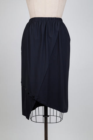 Black sport-chic skirt with an asymmetrical button placket (S)