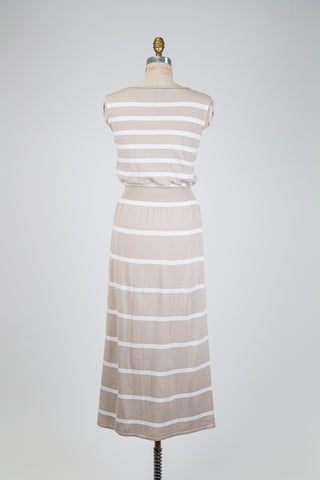 Robe en tricot beige à rayures blanches (TU)