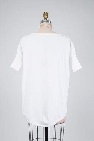 Comfortable white knit tunic (OS)
