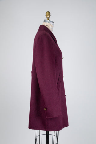 Classic burgundy coat with gold buttons (8+16)