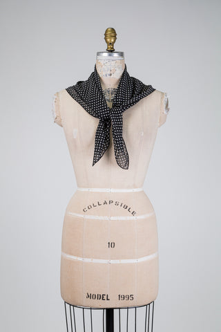 Foulard carré petits pois bien rangés (TU)