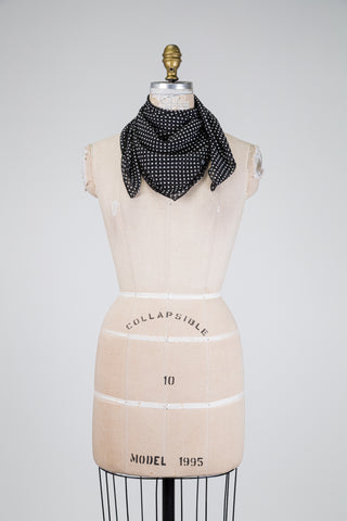 Foulard carré petits pois bien rangés (TU)
