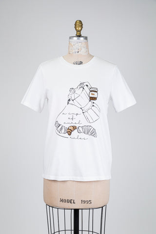 White t-shirt coffee & croissants (6)