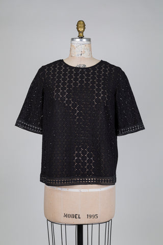 Black blouse in openwork eyelet embroidery (6)