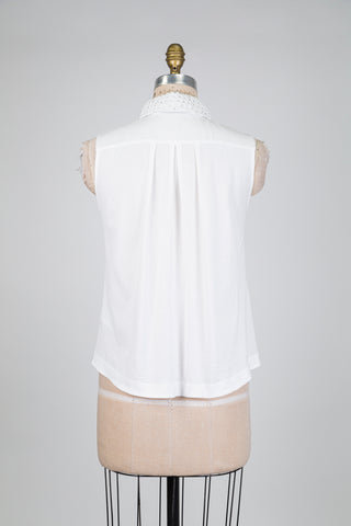 Pure white blouse with sparkling knit collar (6)