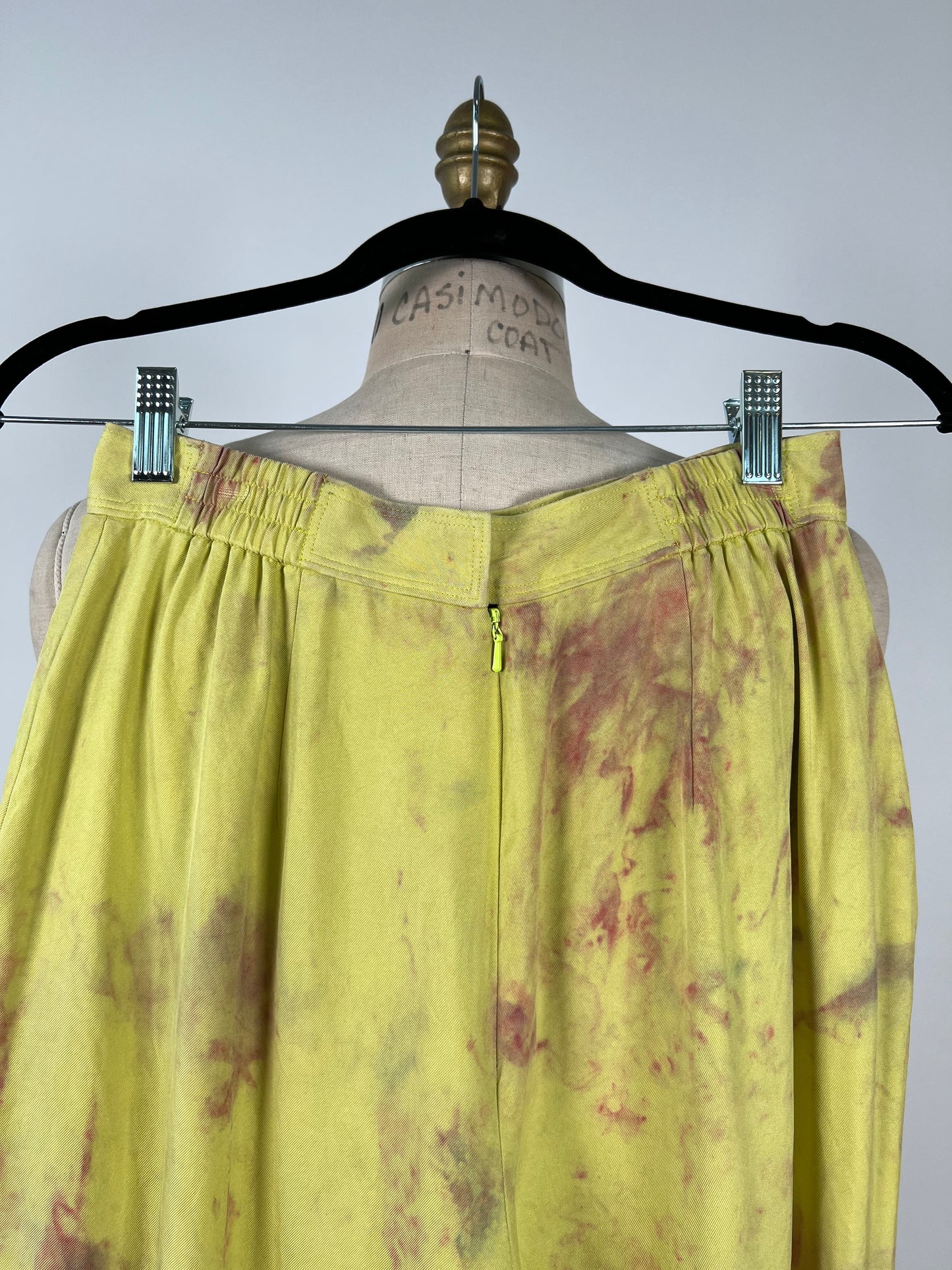 Pantalon à taille haute jaune tie dye en pure soie (XS)