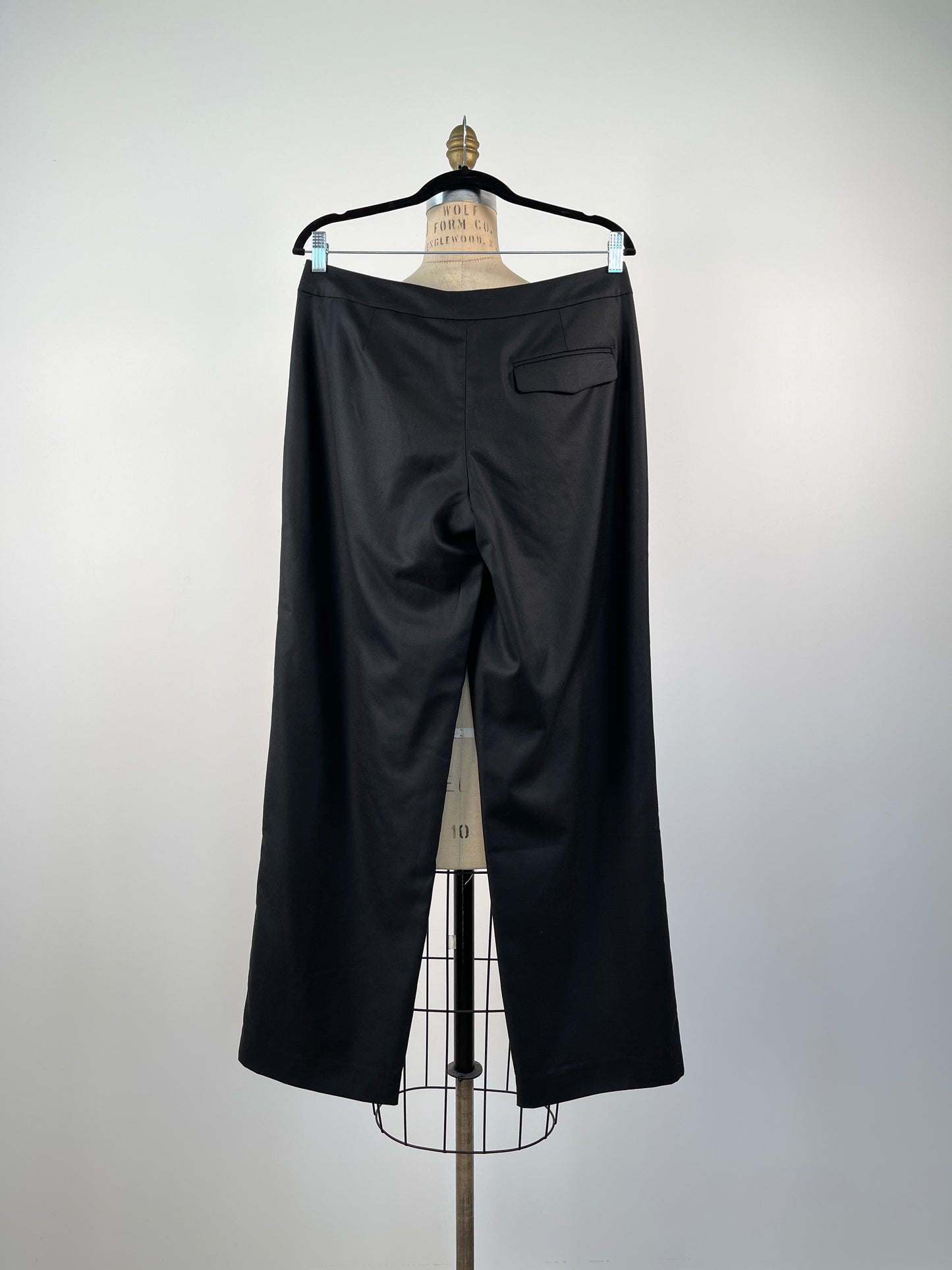 Pantalon noir indémodable en fine laine luxueuse (XS/S)