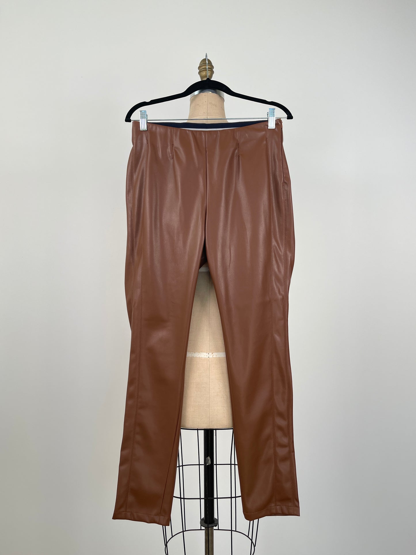 Pantalon legging en faux cuir caramel lavable (10, 12, 16 et 18)