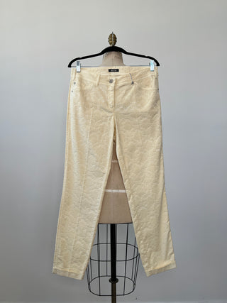 Floral Textured Vanilla Cigarette Pants (S/M)