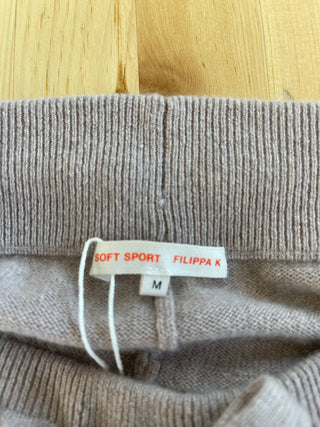 Pure cashmere jogger pants in pinkish beige (M)