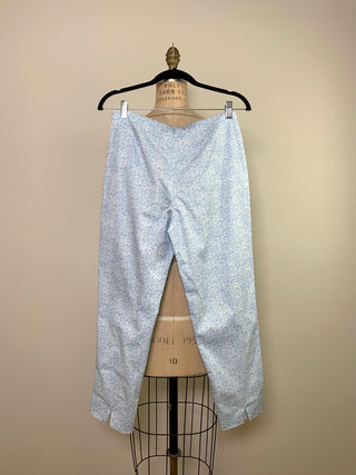Pantalon fuseau bleu à motif graminée blanc (6)