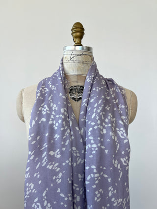 Foulard en modal mauve  tacheté crème lavable