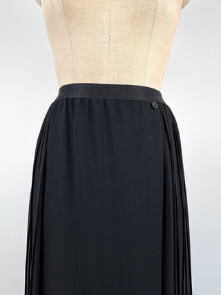 Long flowing black skirt in two materials, semi-pleated, washable (S)