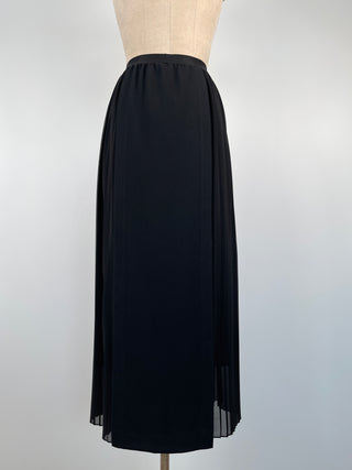 Long flowing black skirt in two materials, semi-pleated, washable (S)