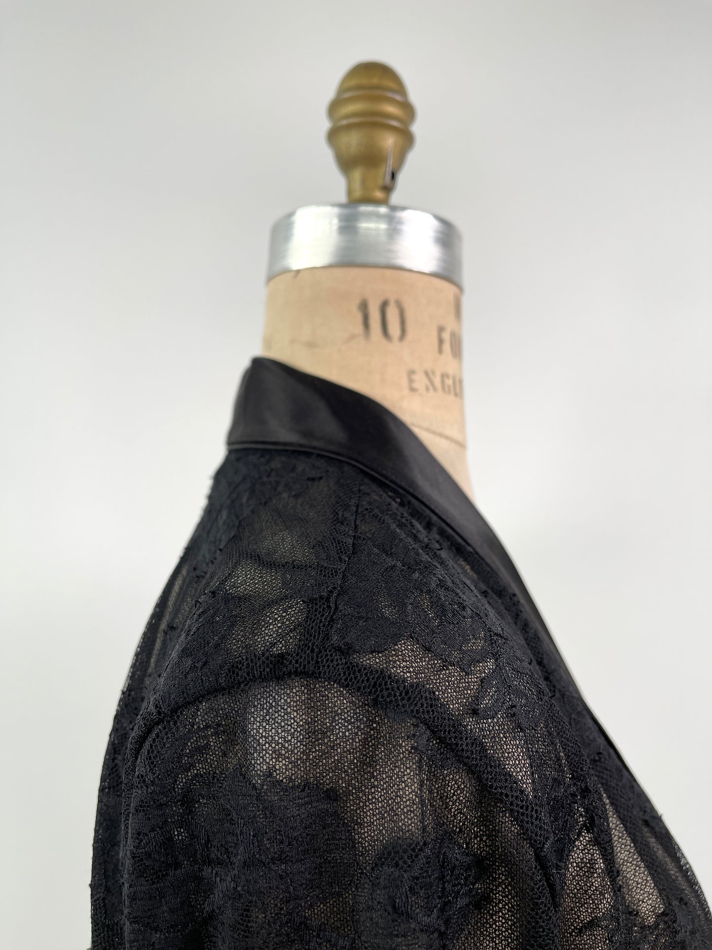 Blazer tuxedo noir en tulle et soie (S/M/L)