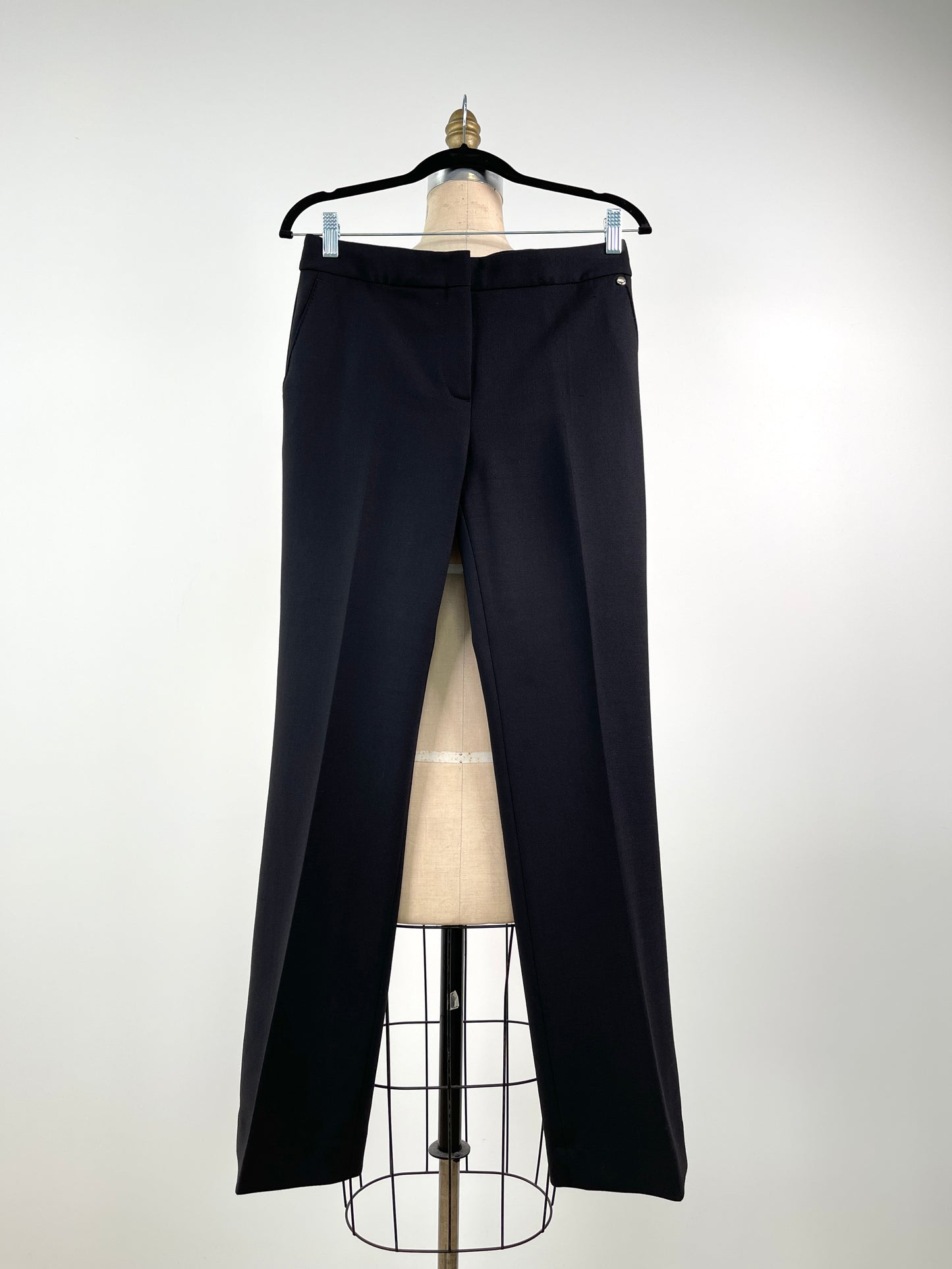 Pantalon noir à coupe droite spectaculaire (6)