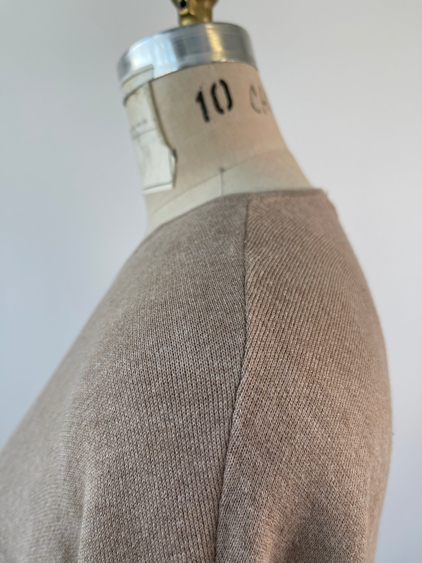 Chandail sable en tricot à manches semi chauve-souris (XS)