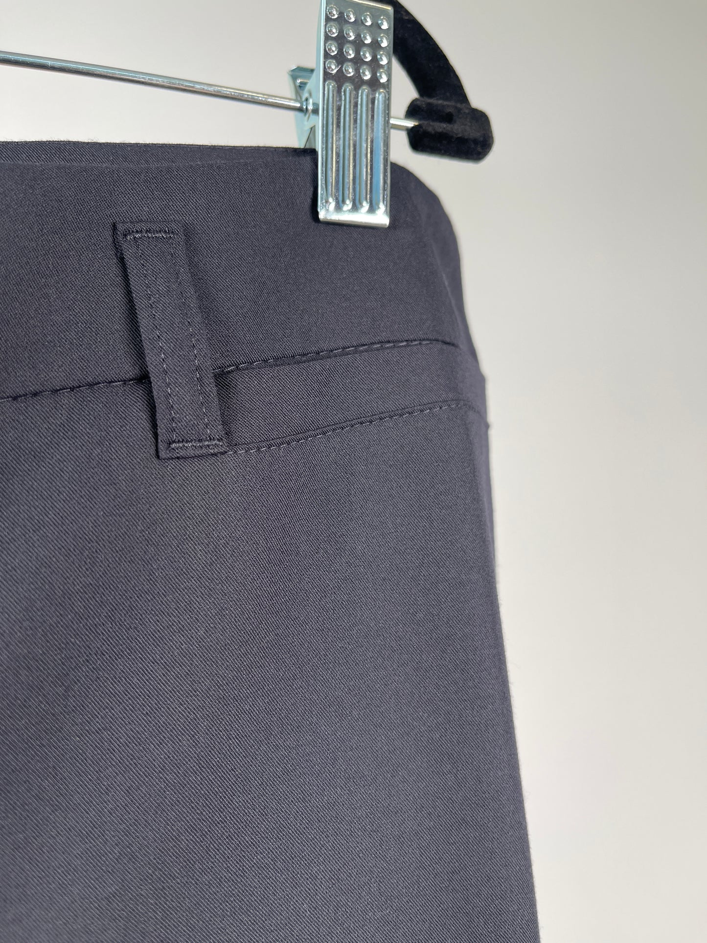 Pantalon marine coupe droite lavable (T+)