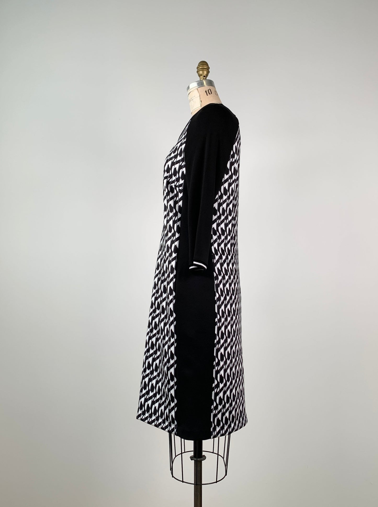 Robe noir et blanc à imprimé graphique (M)