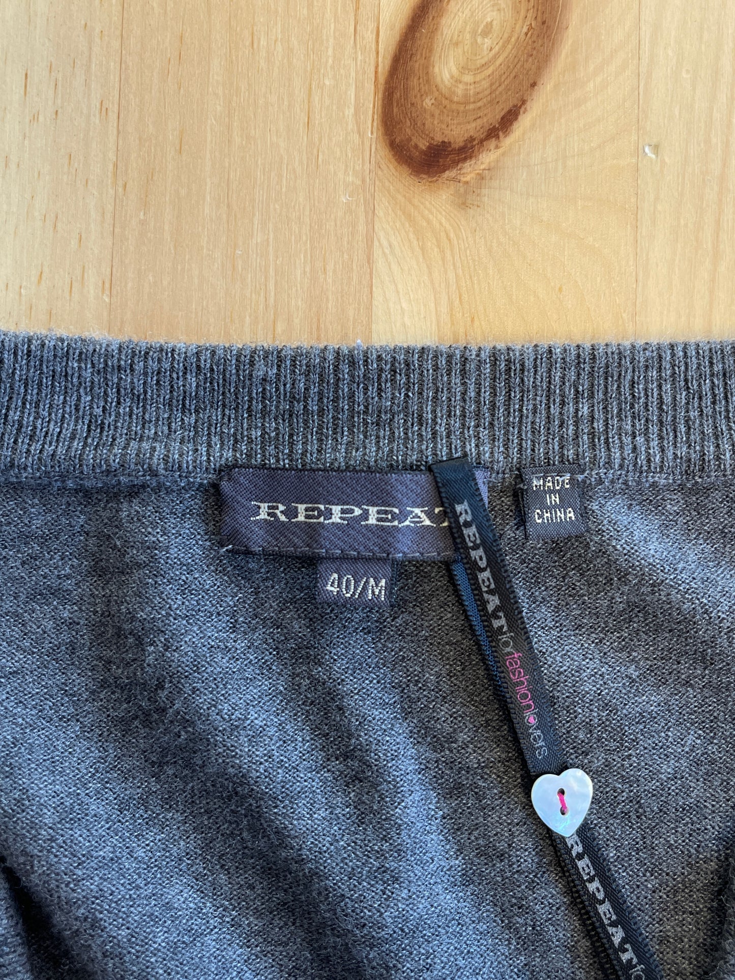 Robe cardigan cintrée grise en tricot lavable (S)