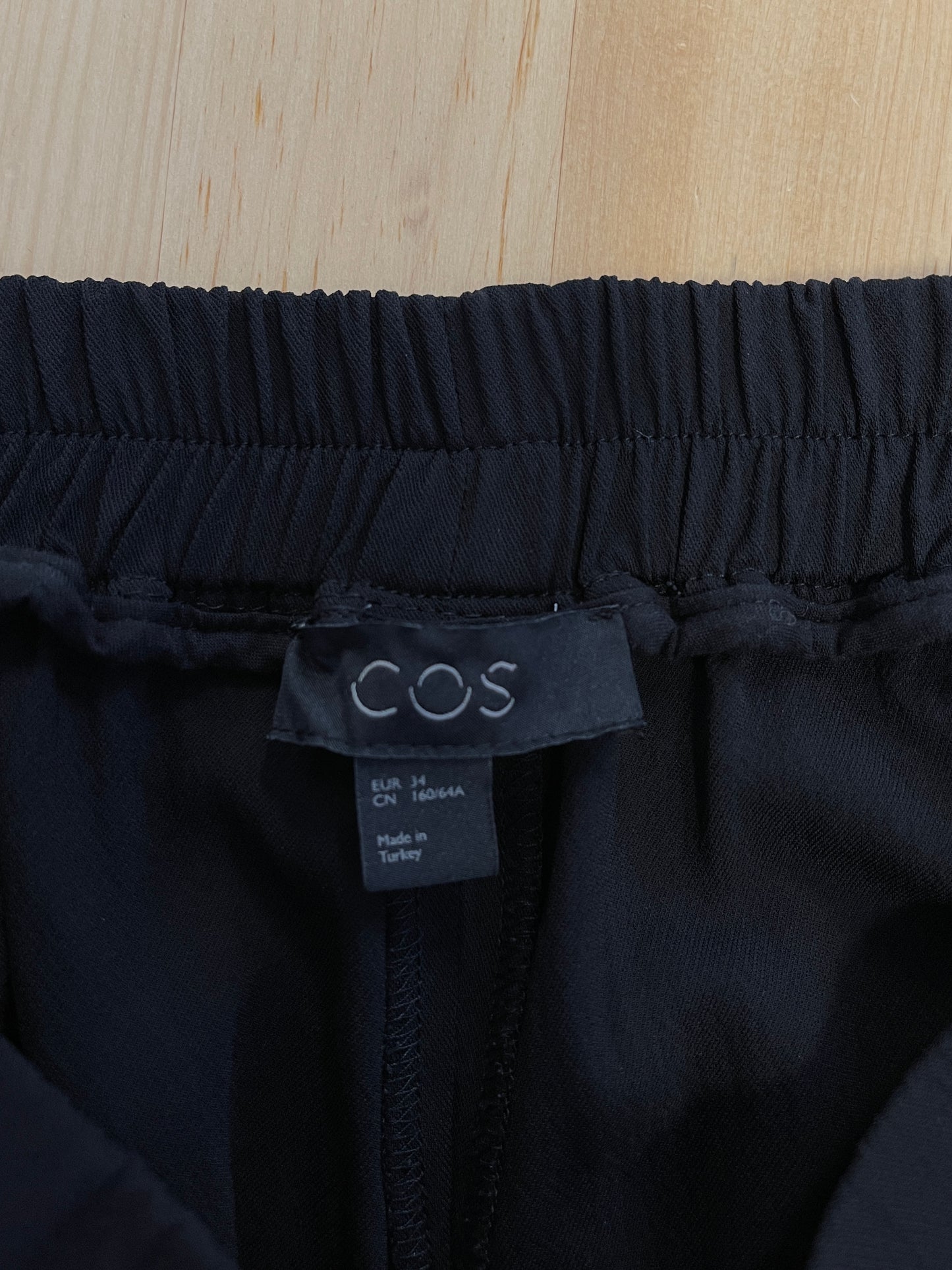 Pantalon jogger noir en tissage mat (XS)