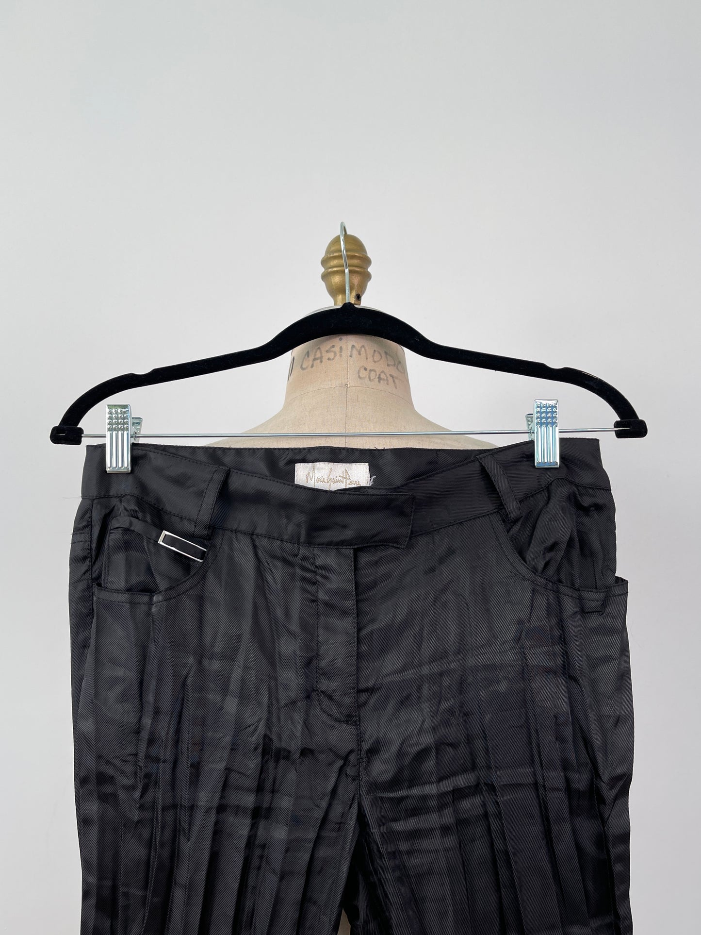 Pantalon luxueux noir plissé (S)